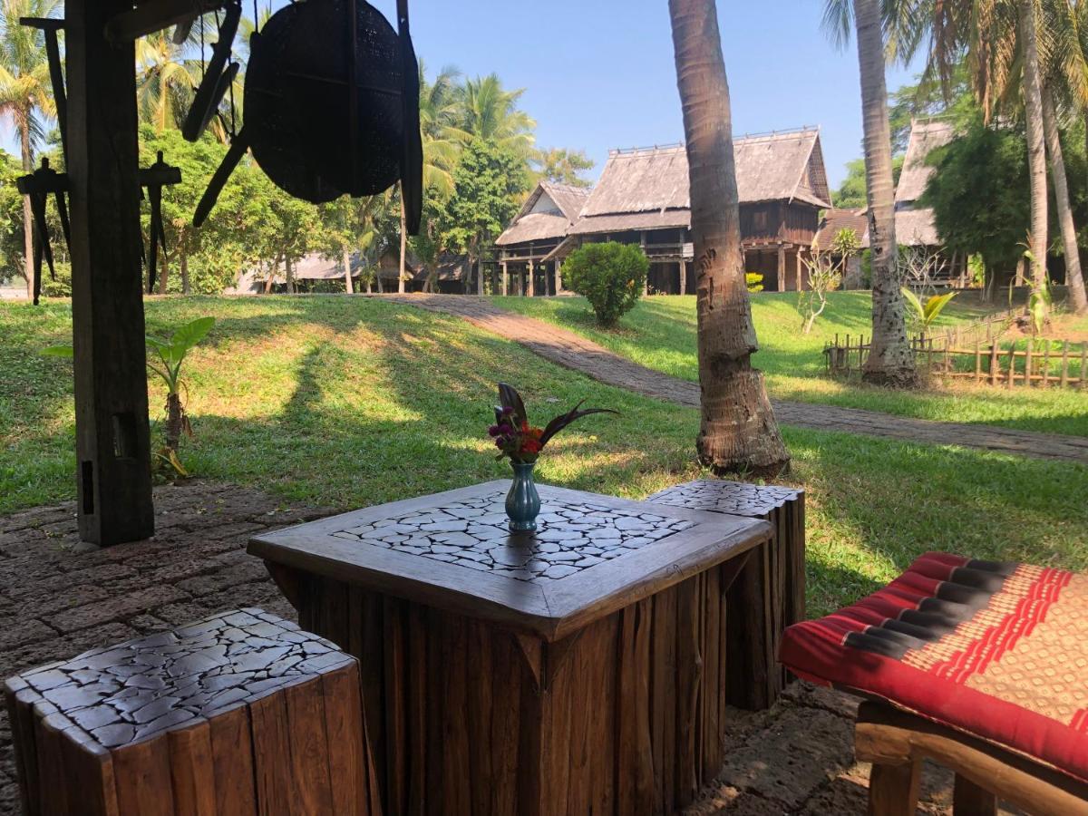 On The Mekong Resort Luang Prabang Eksteriør billede